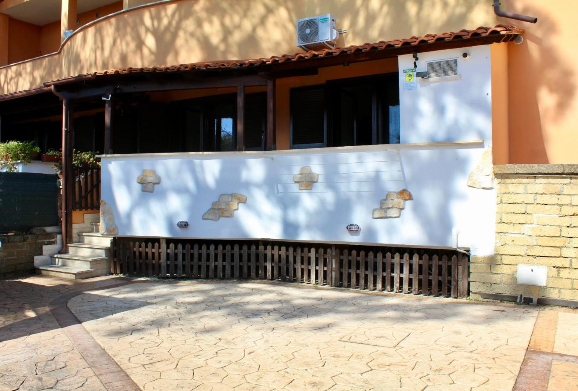 Апартаменти The Garden House Fco, Self Check In And Free Private Parking Ф'юмічіно Екстер'єр фото